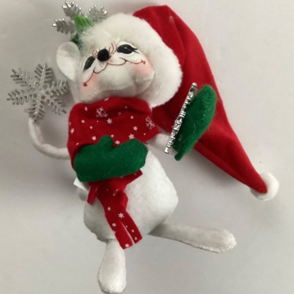 Annalee (2) )Santa with gifts and Mouse with Sniowflakes - Picture 8 of 12